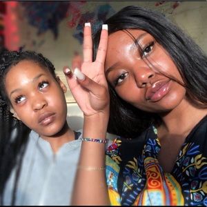 Meet your Posher, Oganya